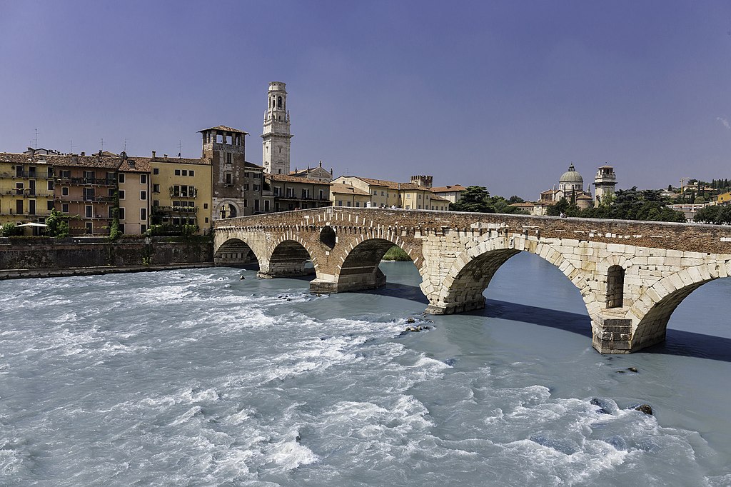 ponte pietra verona